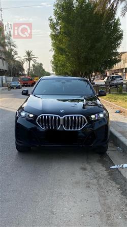 بی ئێم دەبڵیو X6